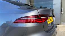 Jaguar XE 2.0 D200 R-Dynamic SE Black 4dr Auto Diesel Saloon